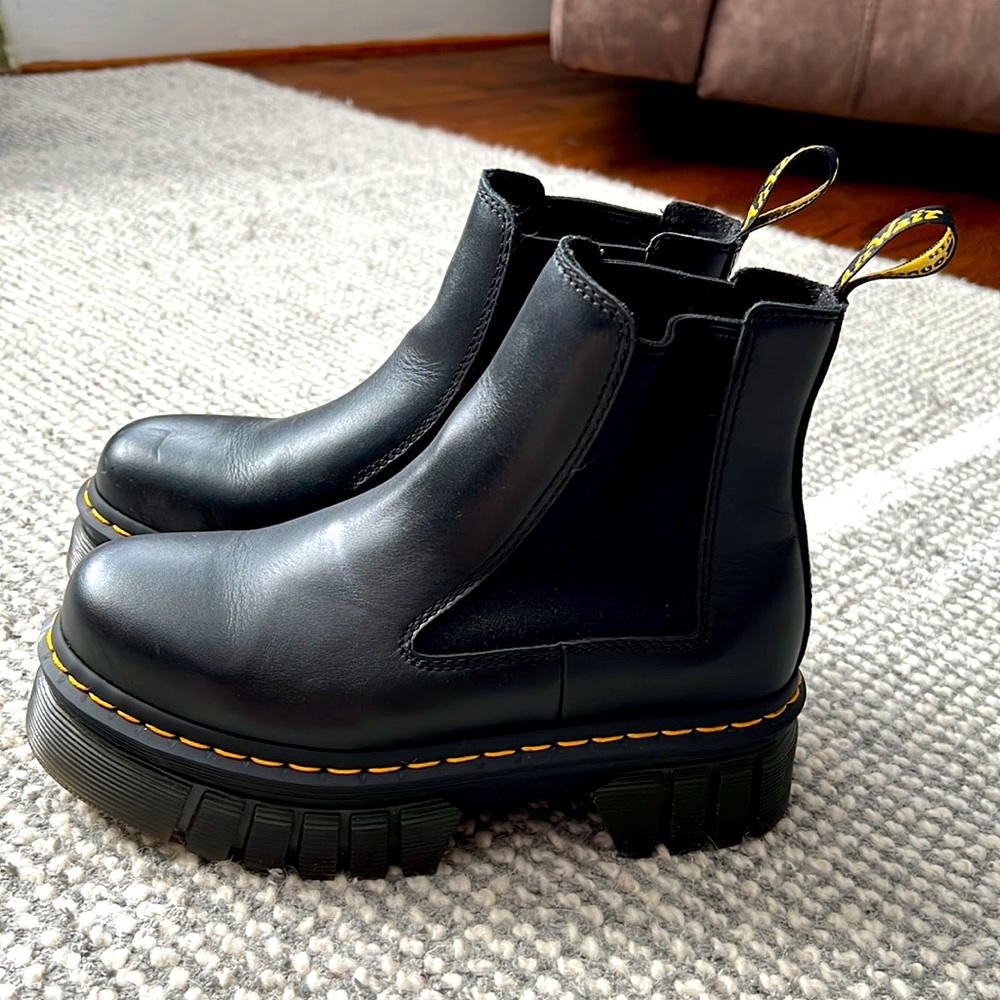 Dr Martens Chelsea platform boots. Size US 7 new condition only worn twice.